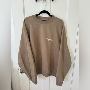 Essentials fear of god crewneck